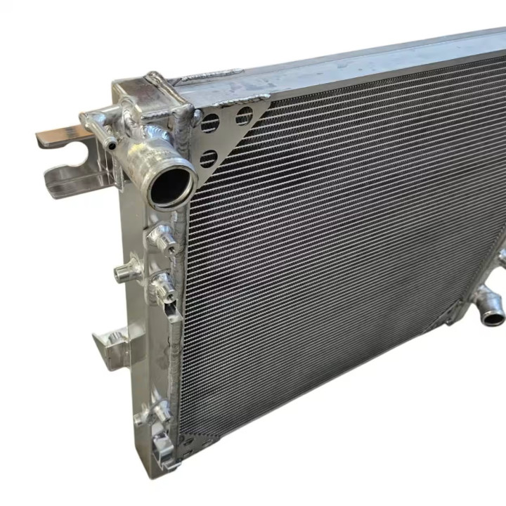 Radiador de Alumínio Sobredimensionado Jeep Wrangler JK 2.8 CRD